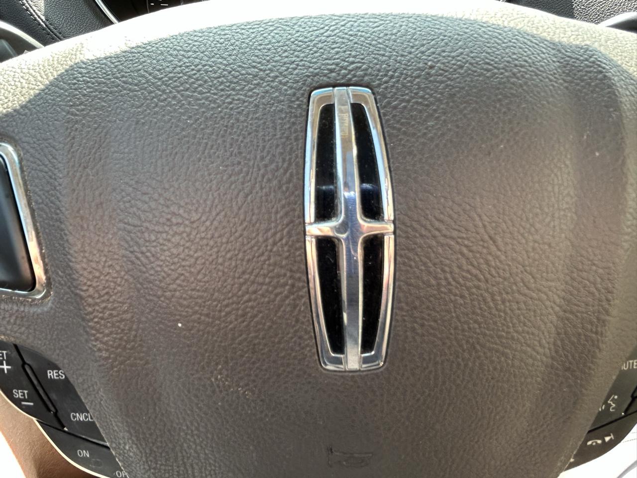 Lincoln MKX AWD 4dr Reserve 2016