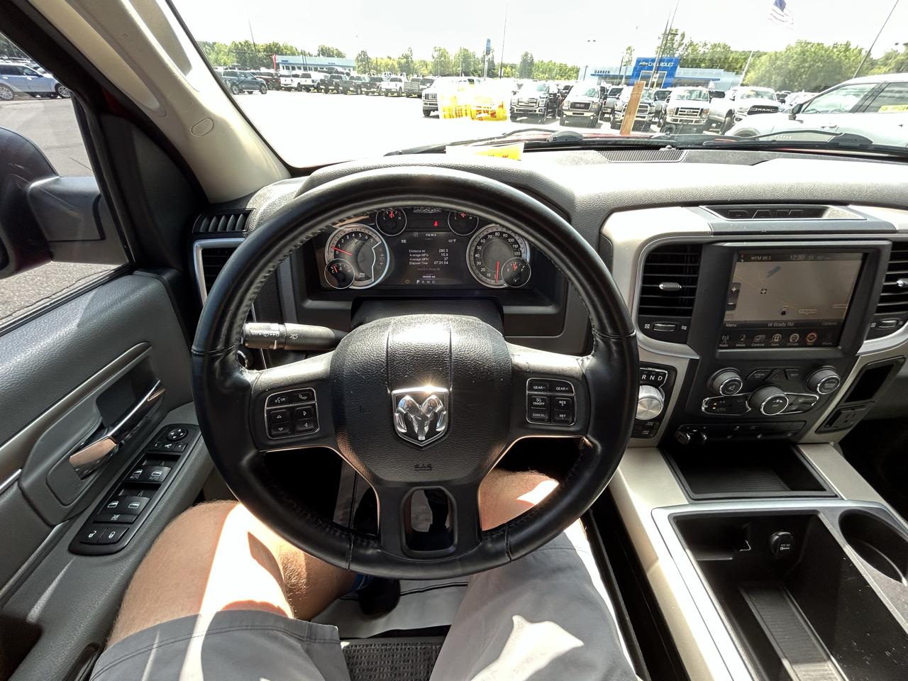 RAM 1500 4WD Crew Cab 140.5" Big Horn 2014