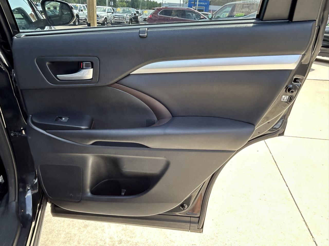 Toyota Highlander XLE V6 AWD (Natl) 2018