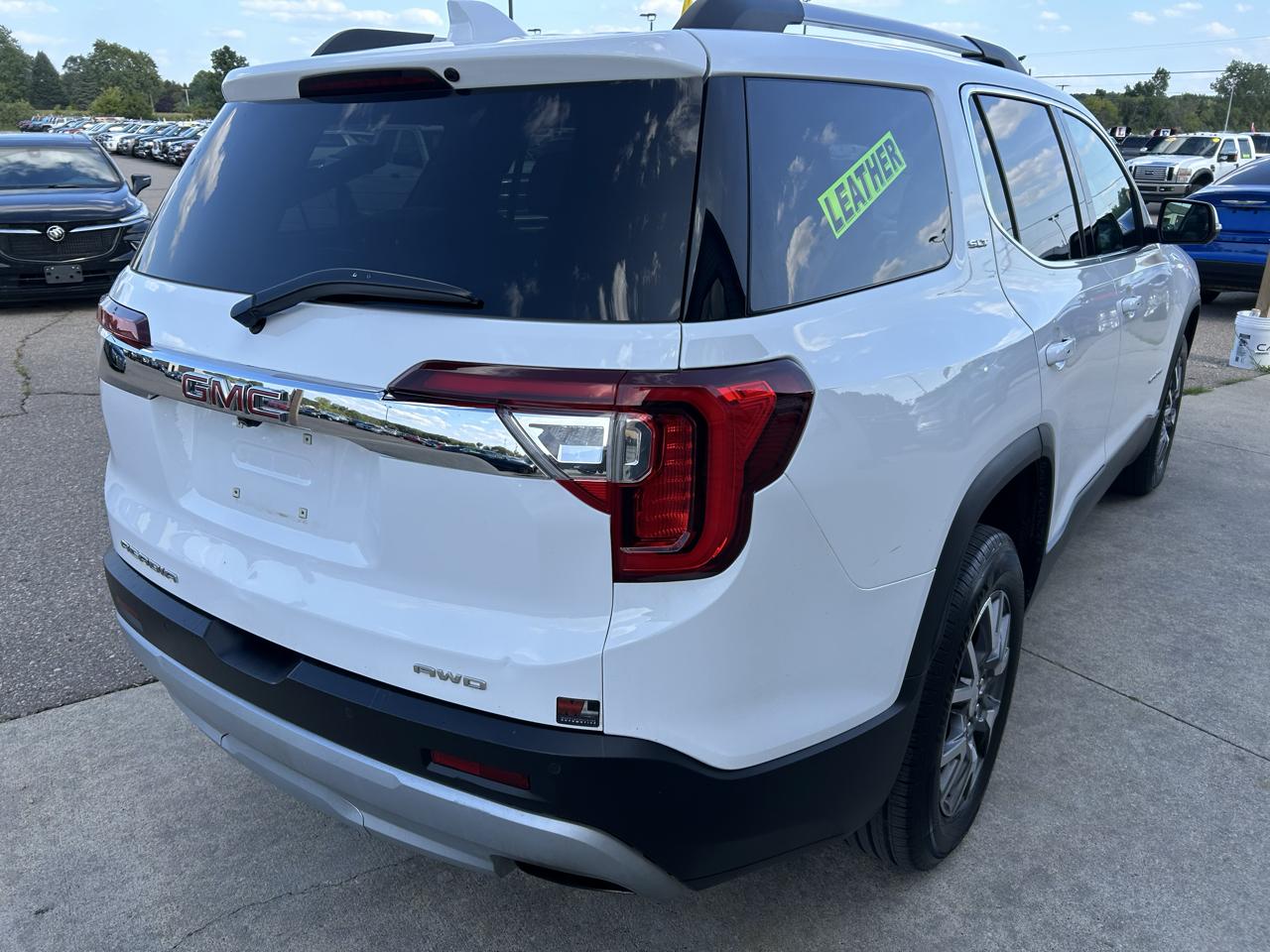 GMC Acadia AWD 4dr SLT 2023