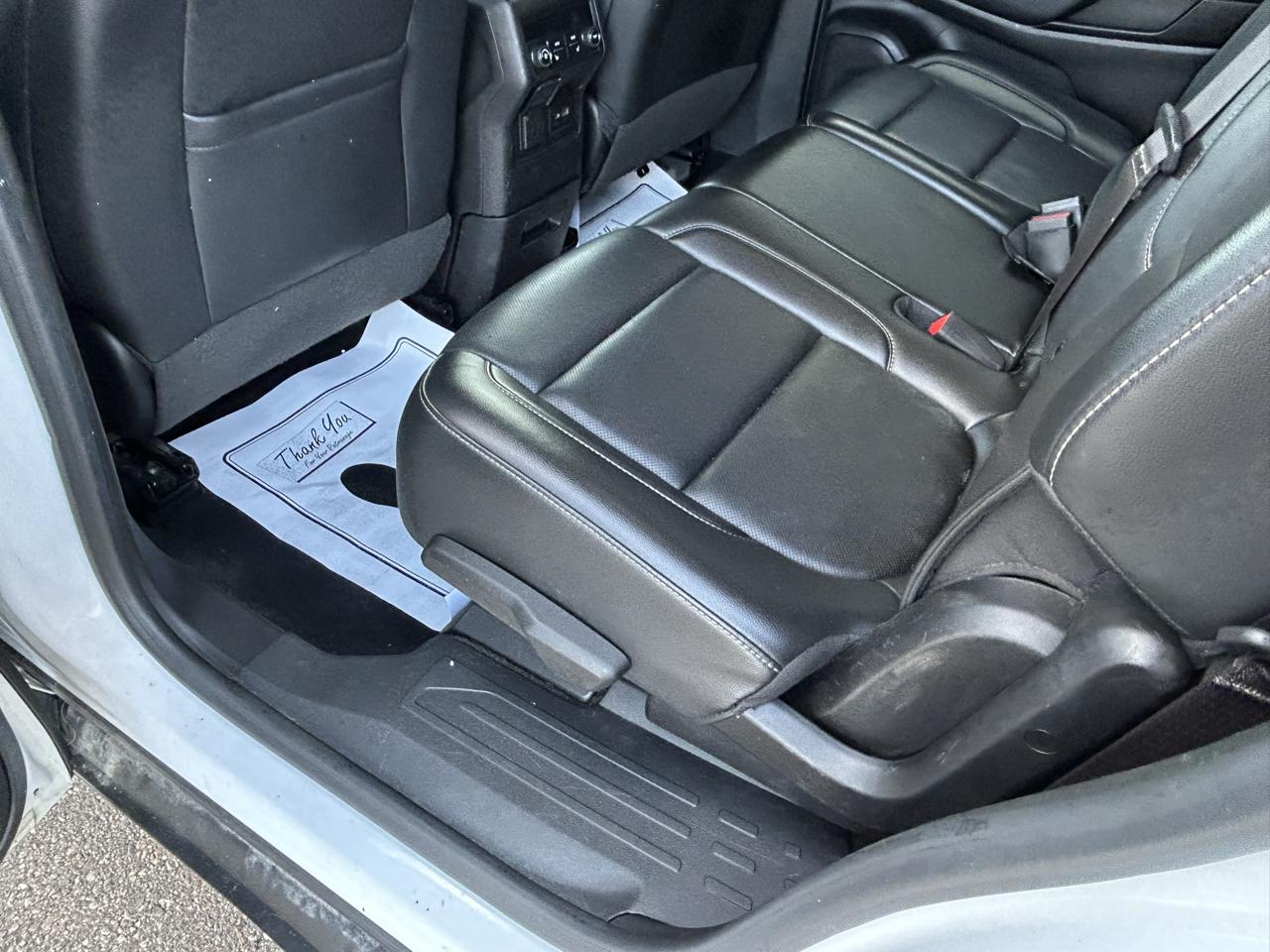 GMC Acadia AWD 4dr SLT 2023
