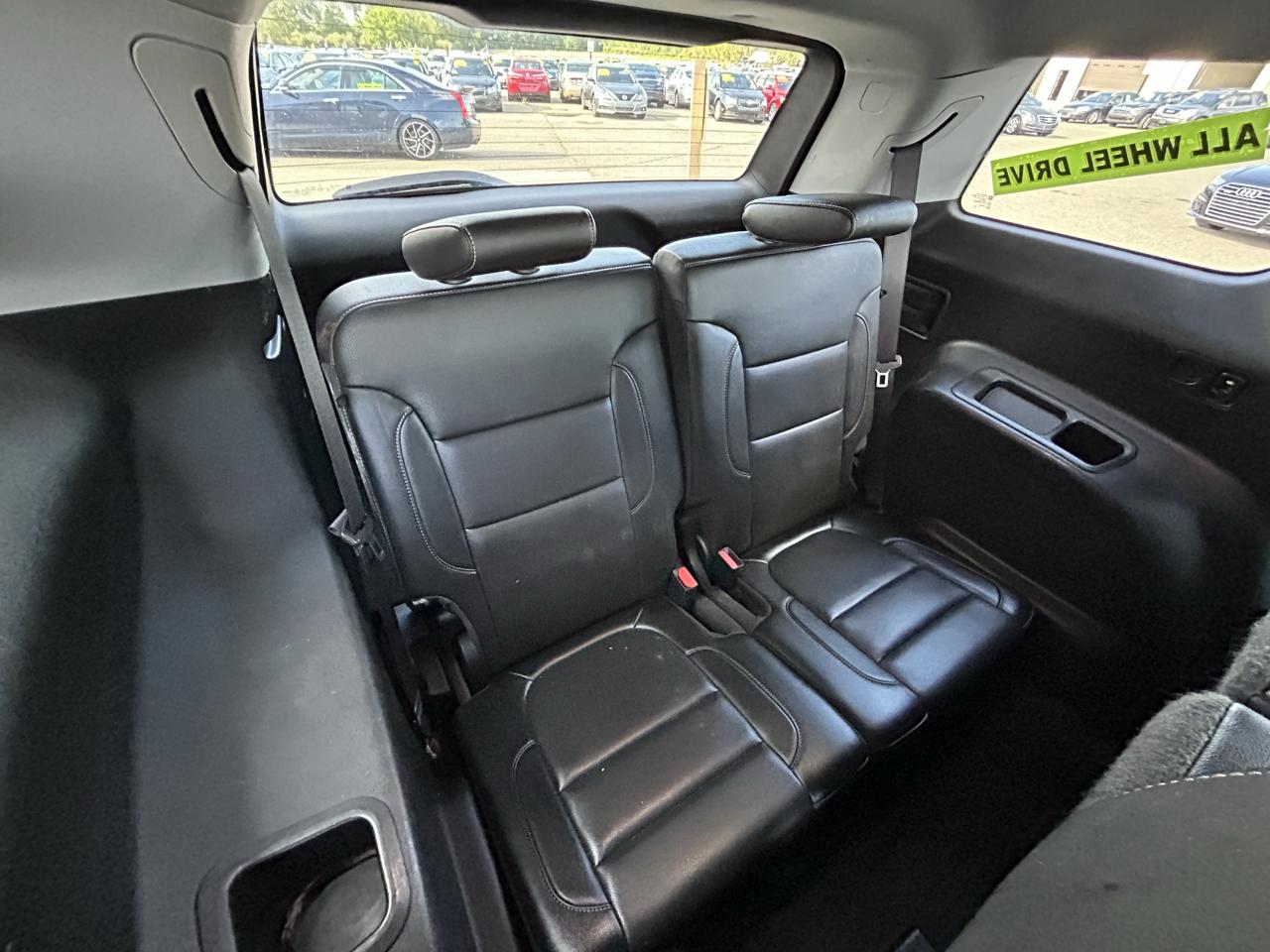 GMC Acadia AWD 4dr SLT 2023