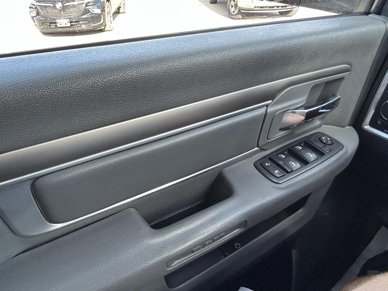 RAM 2500 4WD Crew Cab 149" SLT 2014