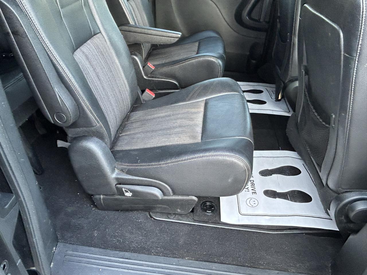 Chrysler Town & Country 4dr Wgn S 2014