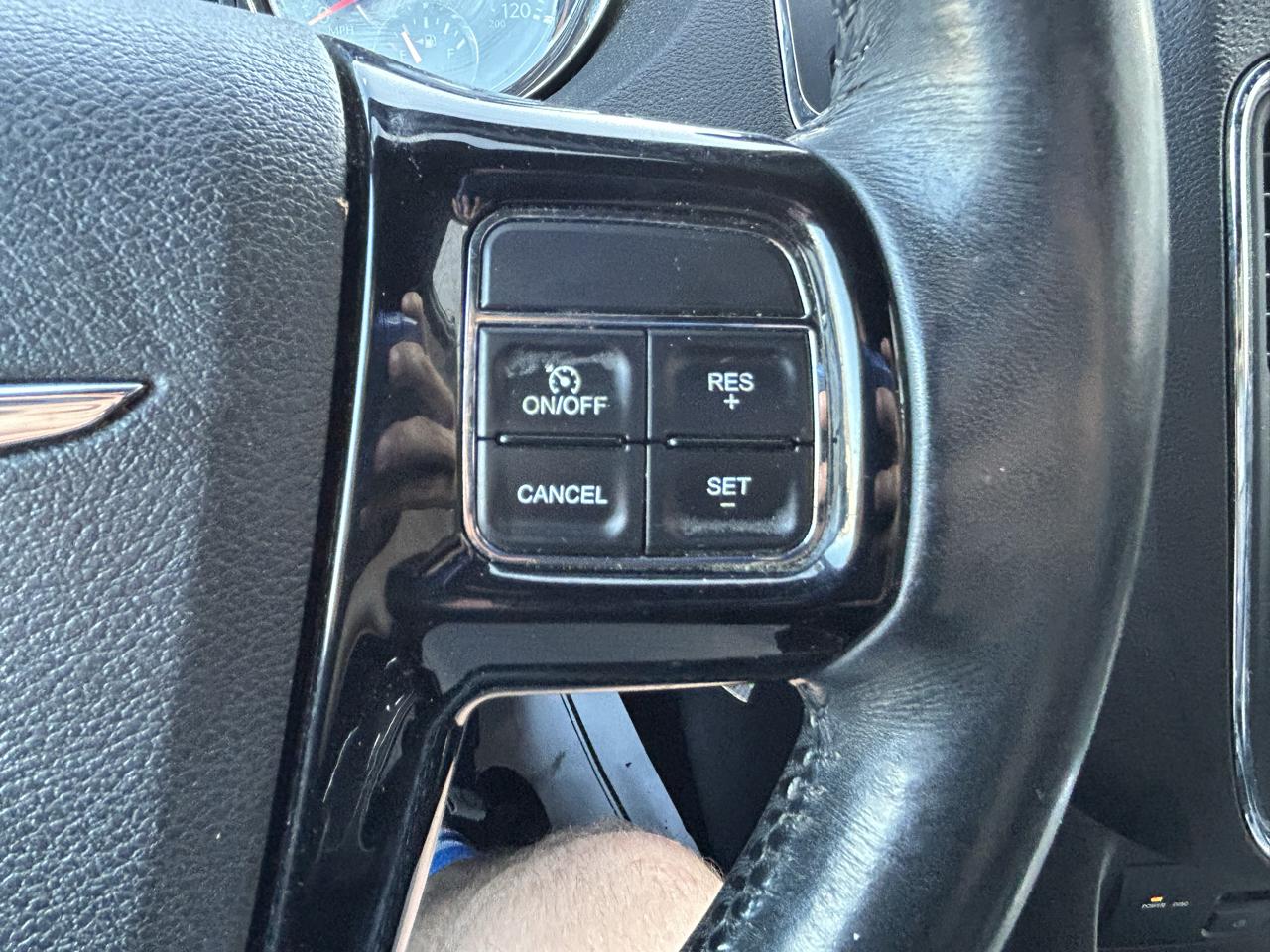 Chrysler Town & Country 4dr Wgn S 2014