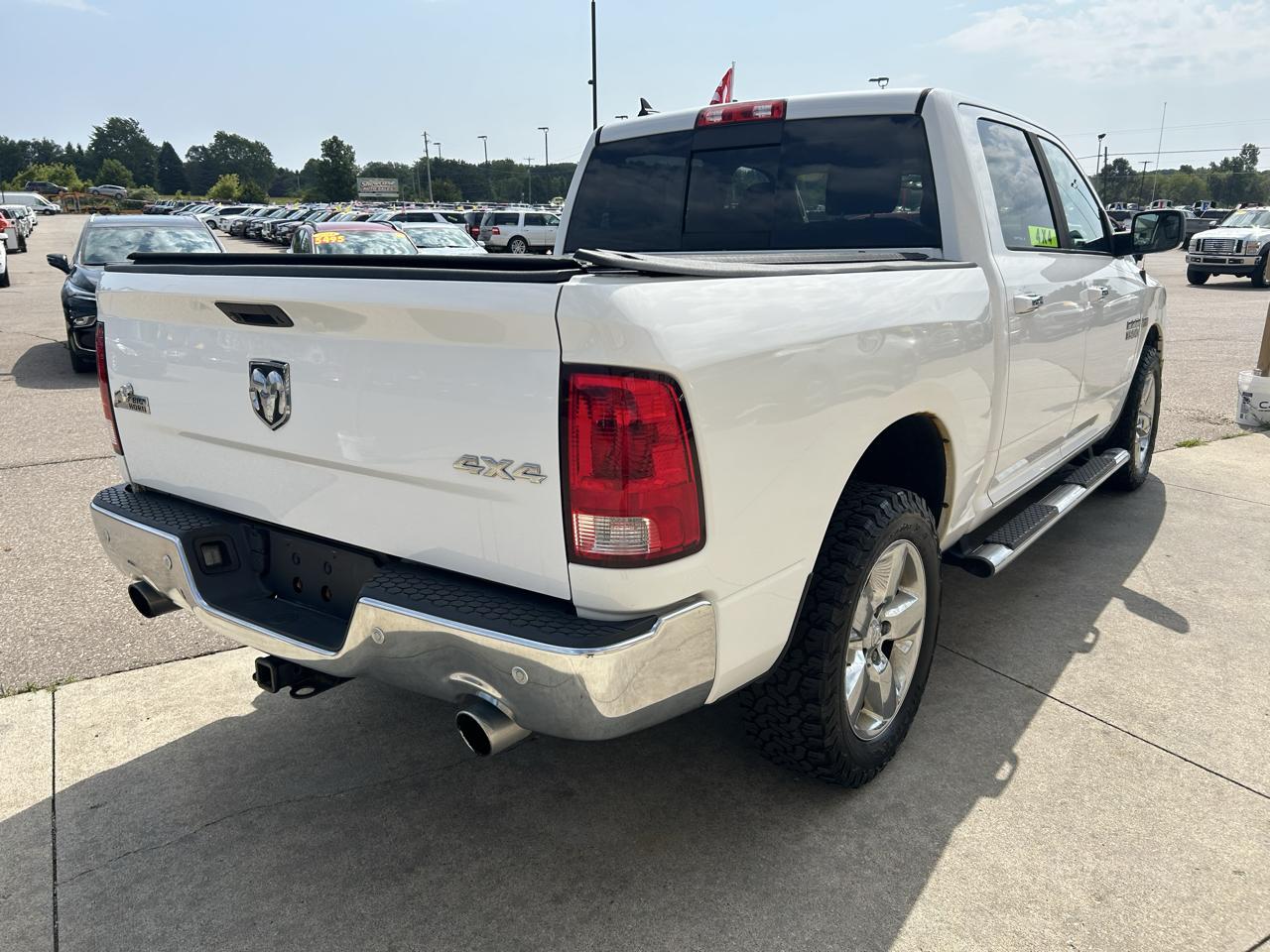 RAM 1500 4WD Crew Cab 140.5" Big Horn 2015