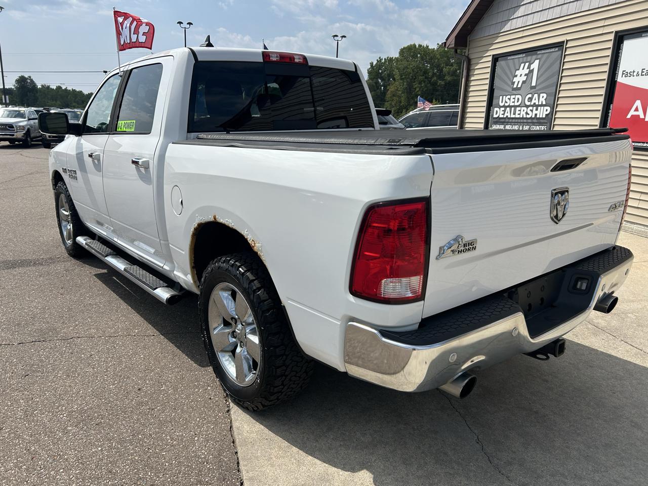 RAM 1500 4WD Crew Cab 140.5" Big Horn 2015