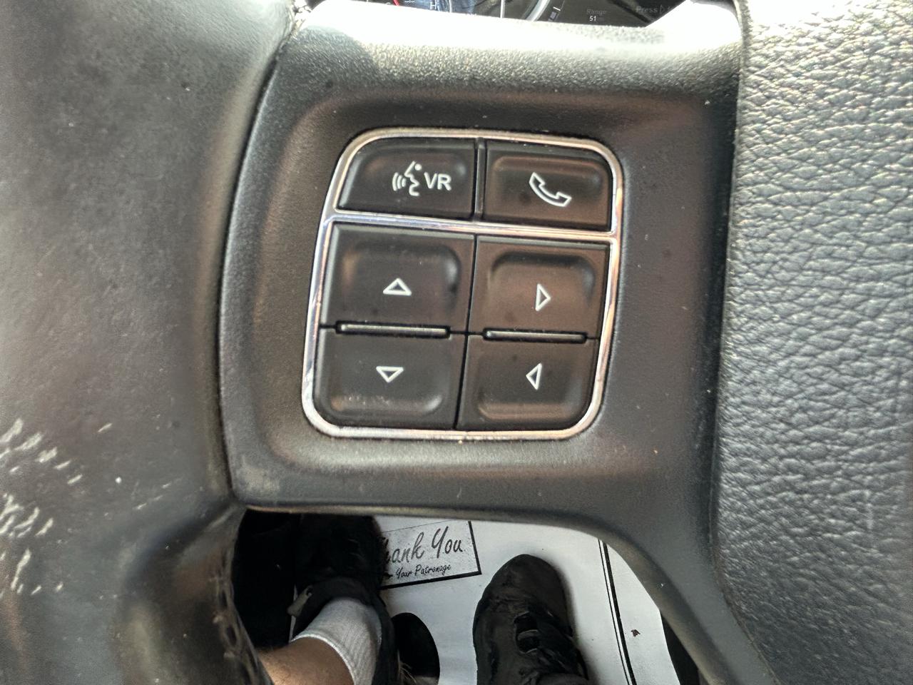 RAM 1500 4WD Crew Cab 140.5" Big Horn 2015