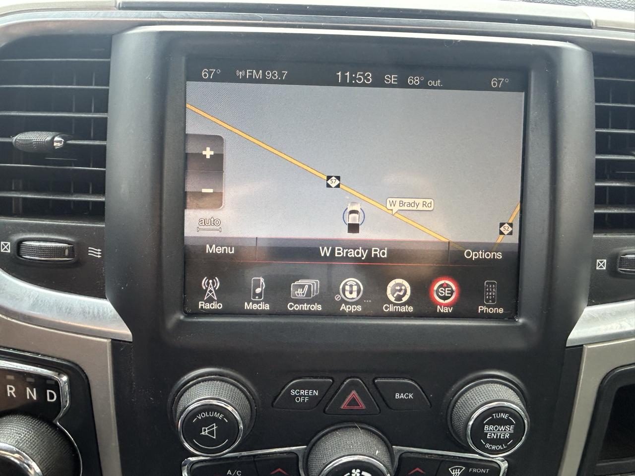 RAM 1500 4WD Crew Cab 140.5" Big Horn 2015