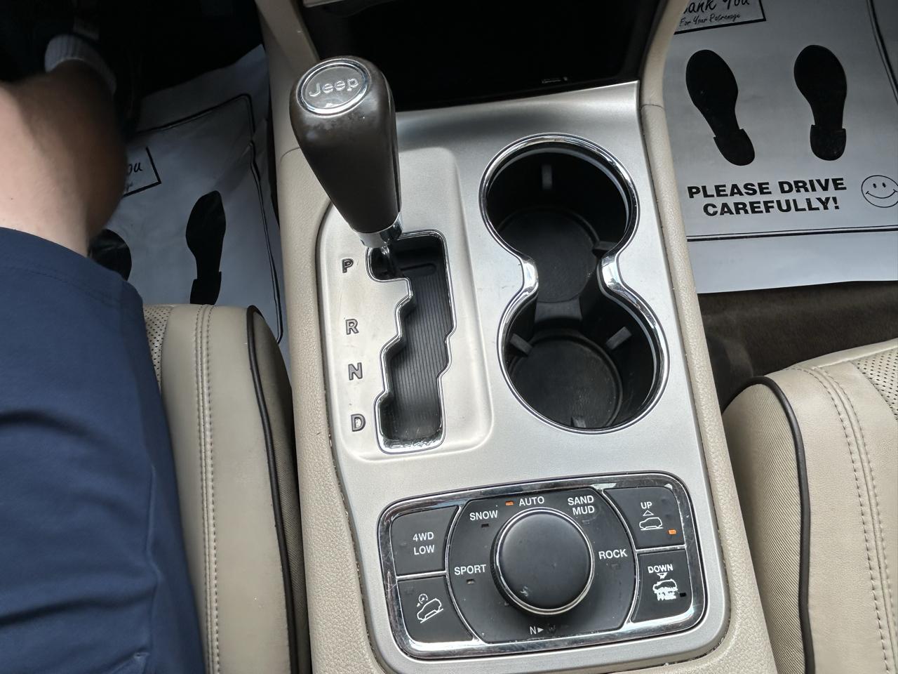 Jeep Grand Cherokee 4WD 4dr Overland 2011