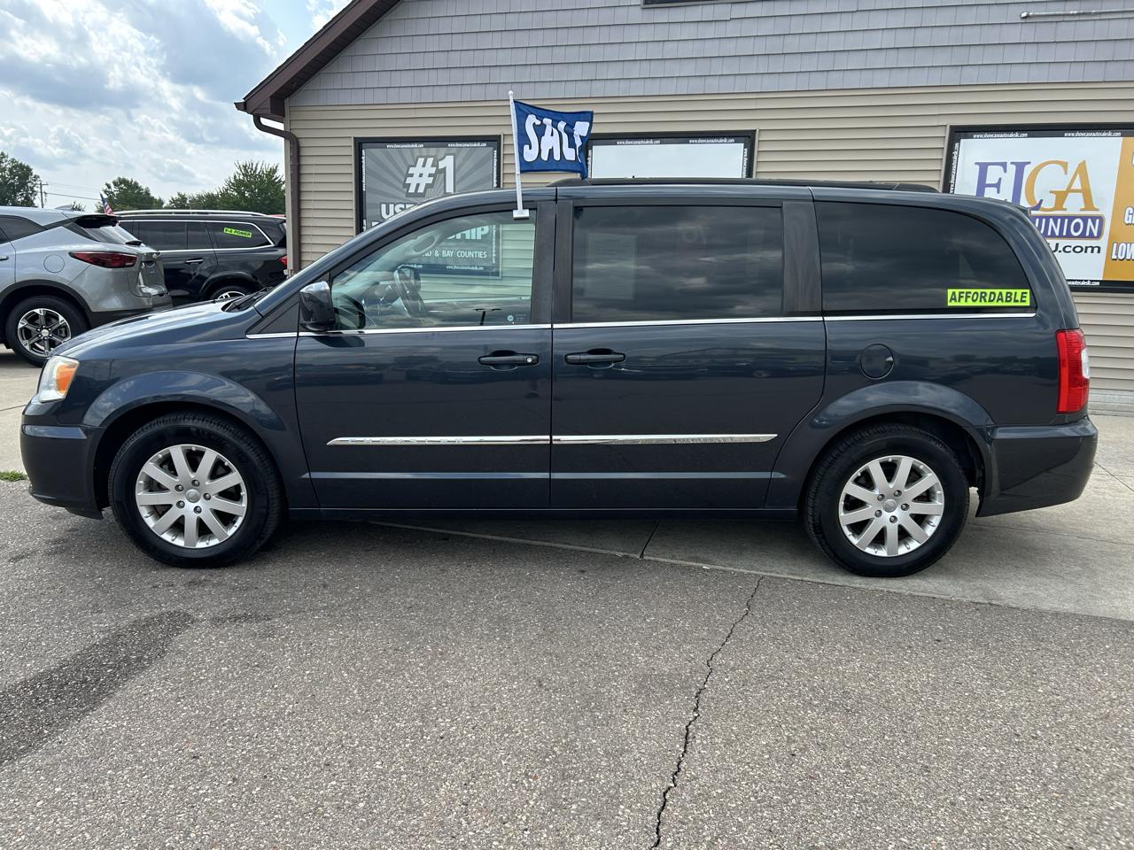 Chrysler Town & Country 4dr Wgn Touring 2013