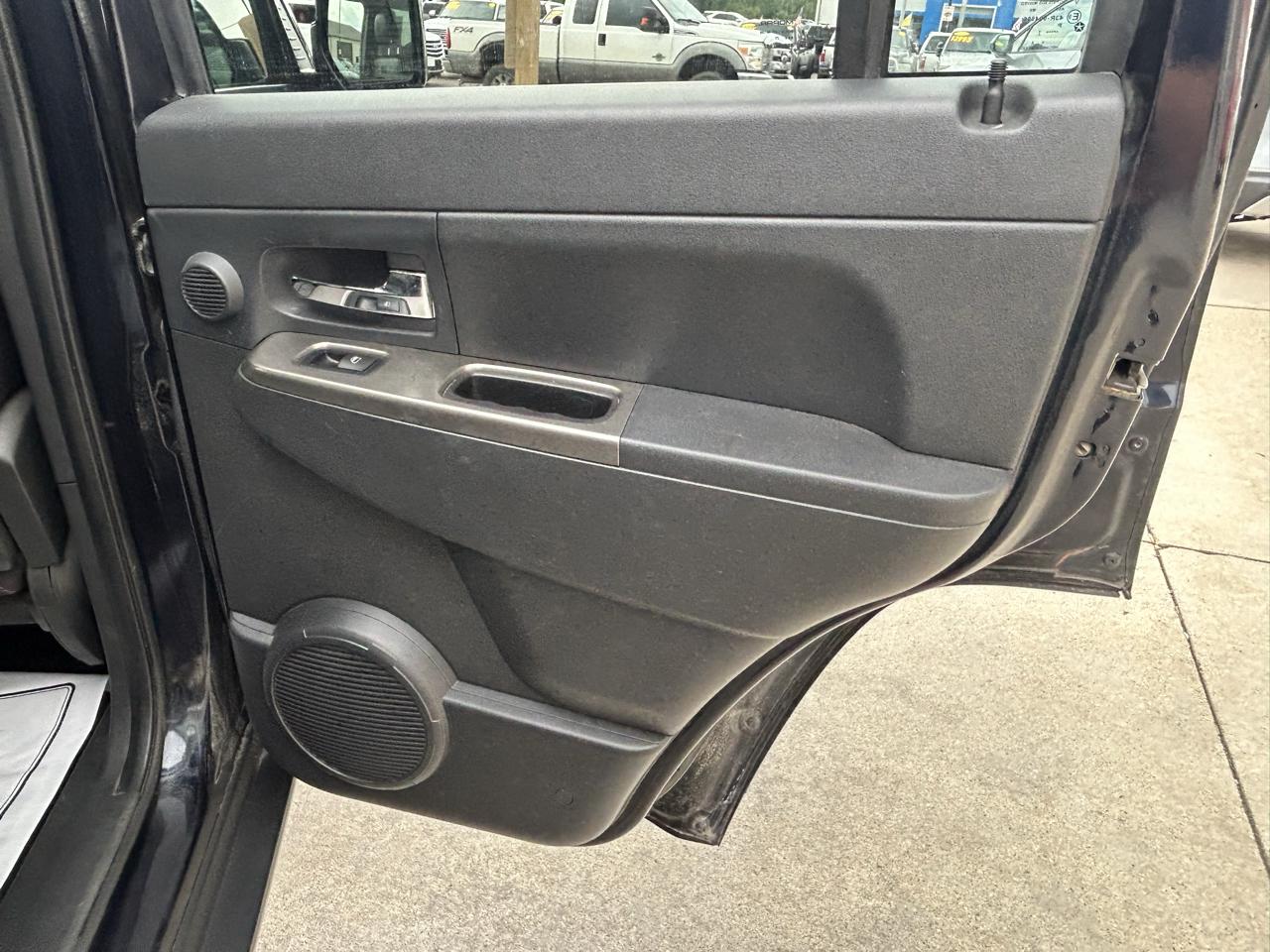 Jeep Liberty 4WD 4dr Limited Jet 2011
