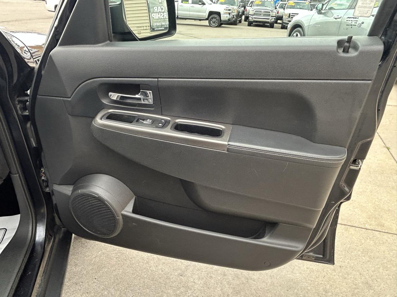 Jeep Liberty 4WD 4dr Limited Jet 2011