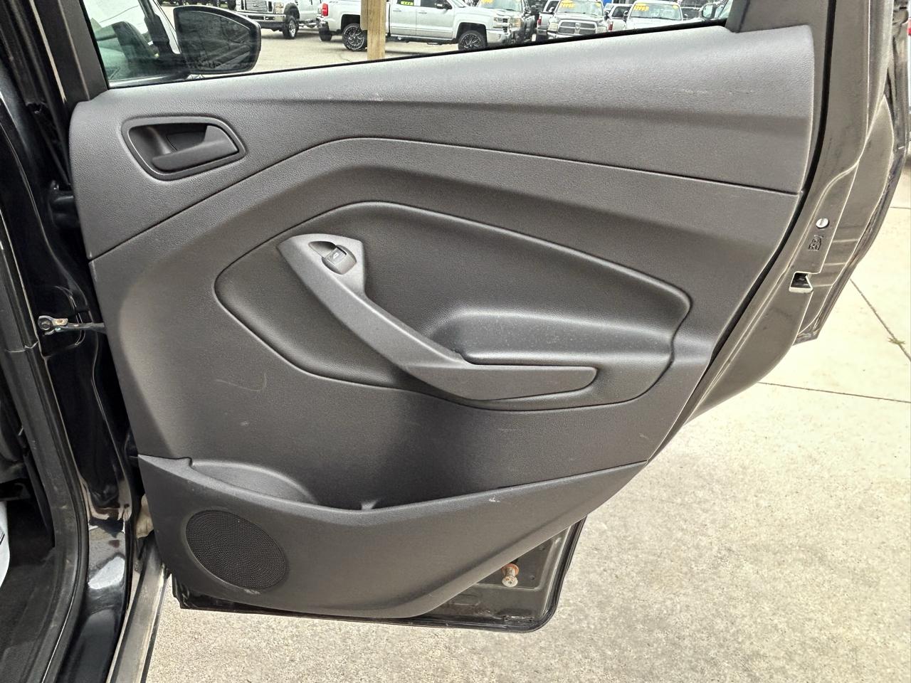 Ford Escape FWD 4dr S 2014