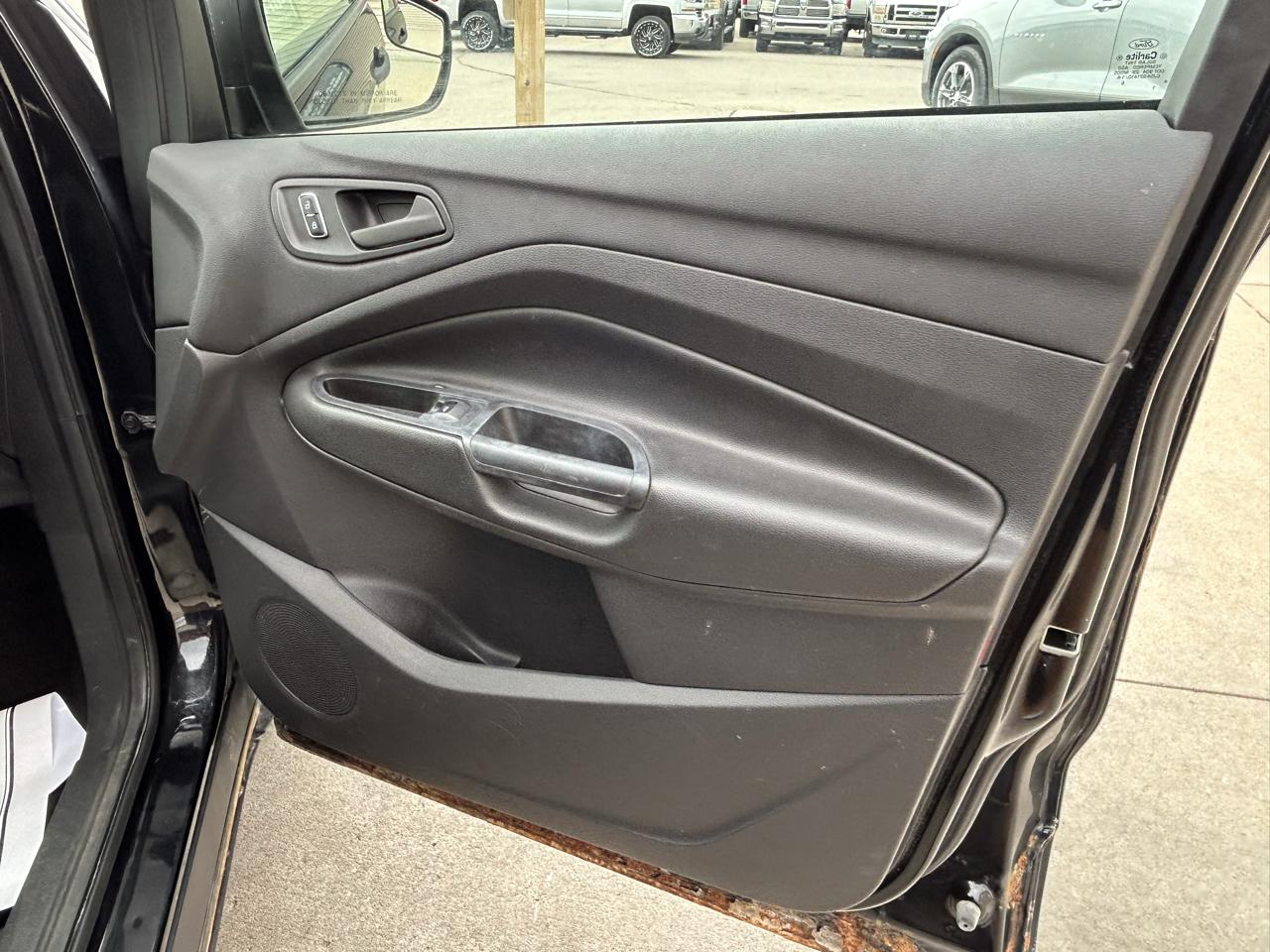 Ford Escape FWD 4dr S 2014