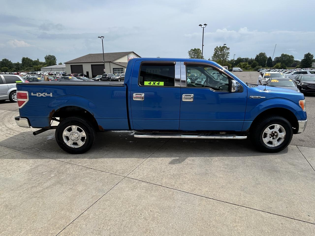 Ford F-150 4WD SuperCrew 145" XLT 2011