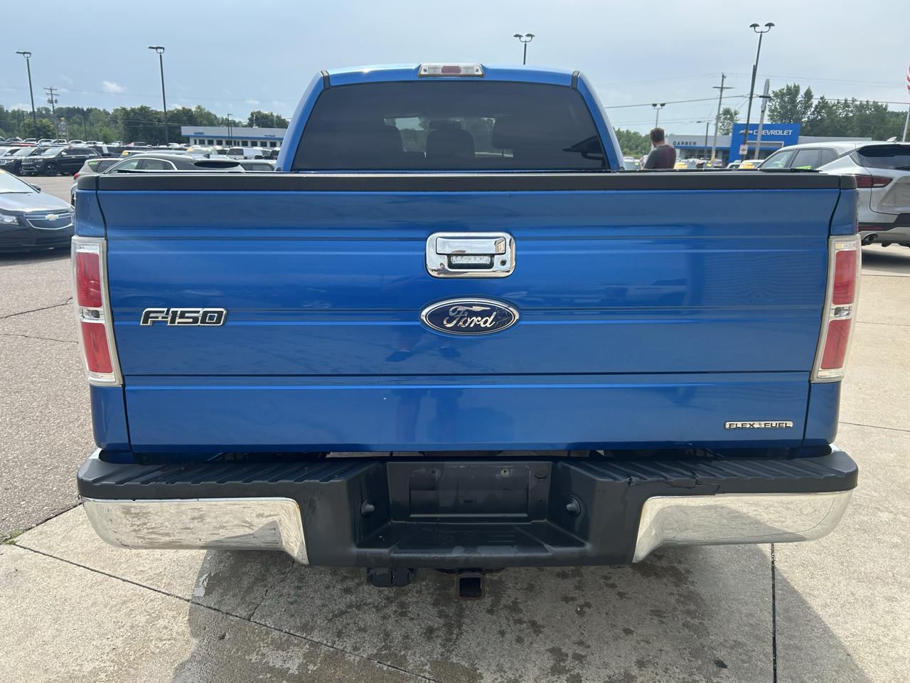Ford F-150 4WD SuperCrew 145" XLT 2011