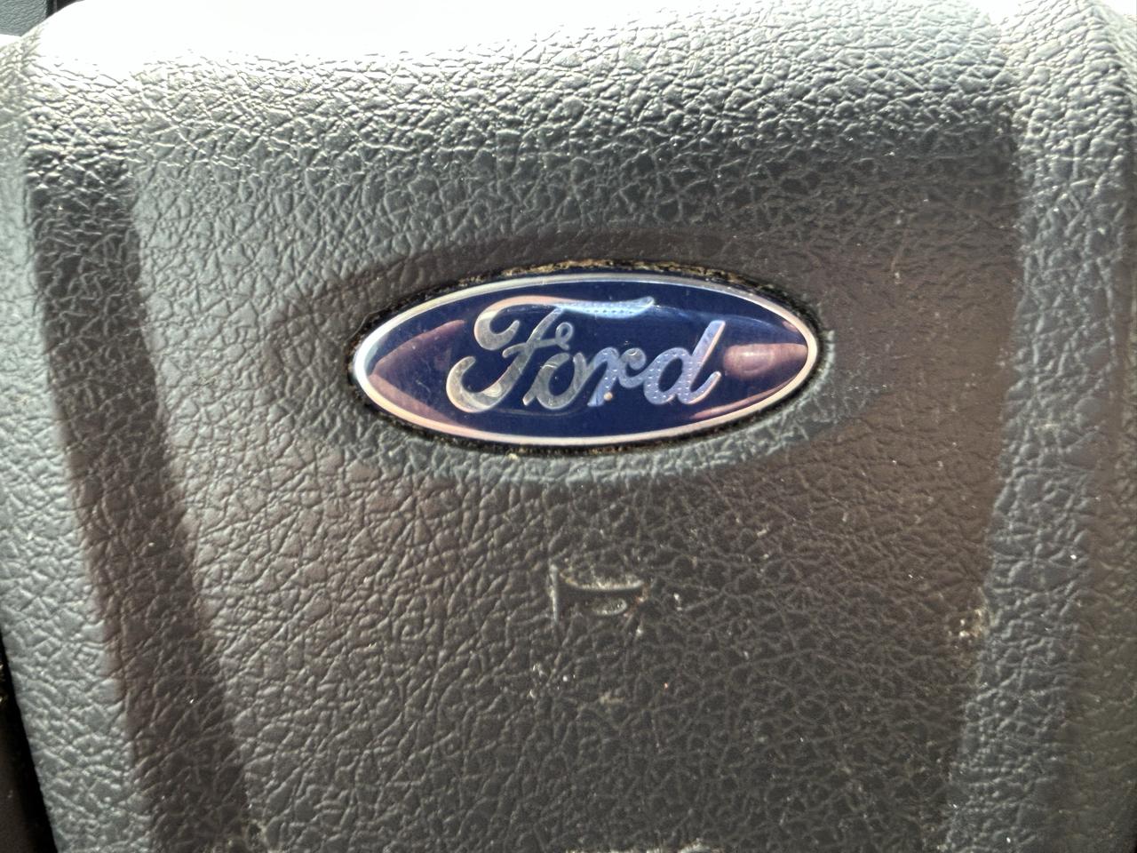 Ford F-150 4WD SuperCrew 145" XLT 2011