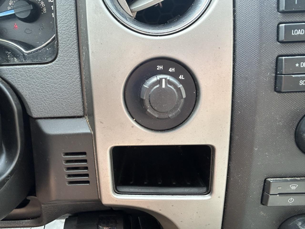 Ford F-150 4WD SuperCrew 145" XLT 2011
