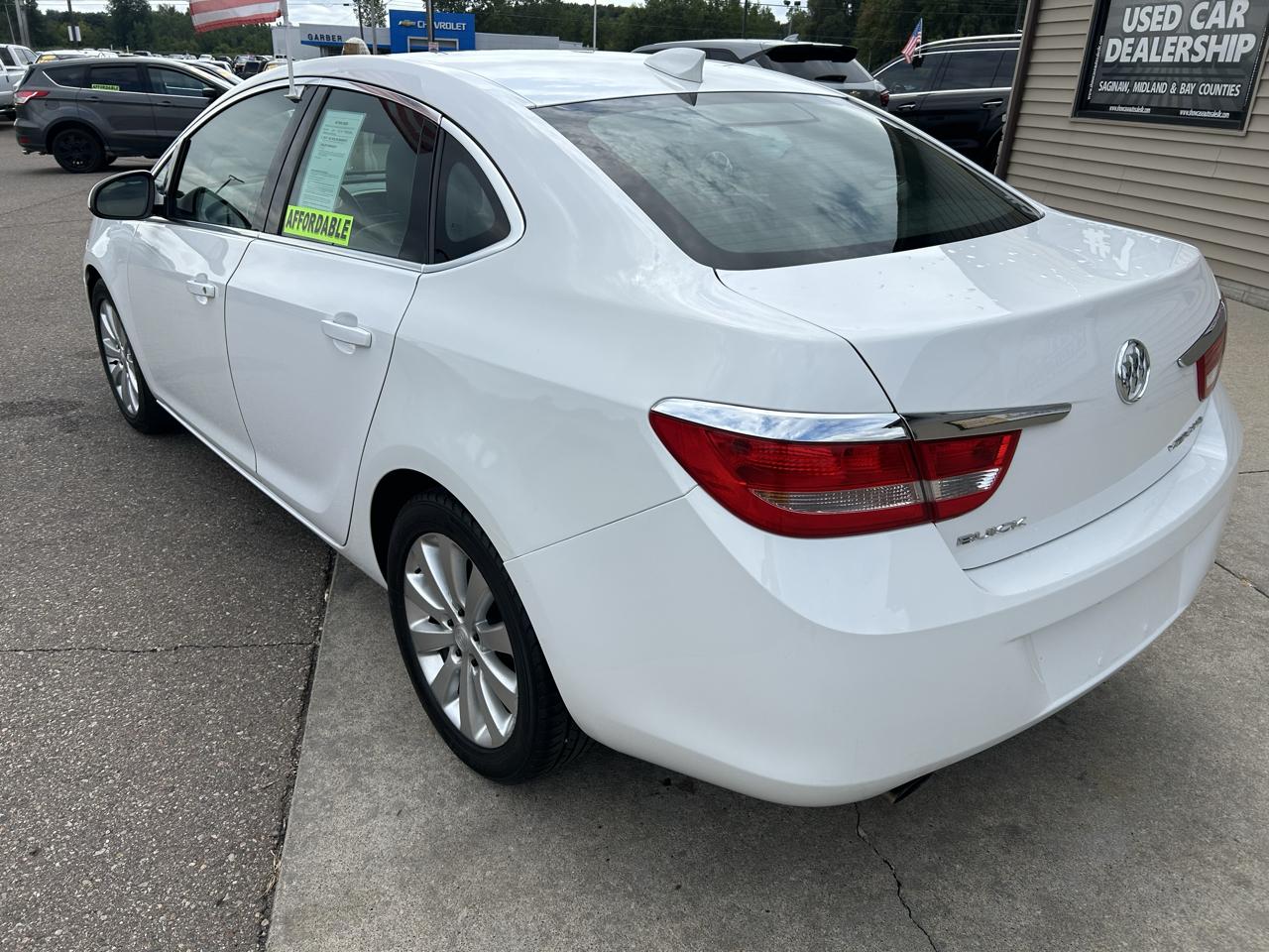 Buick Verano 4dr Sdn w/1SD 2015