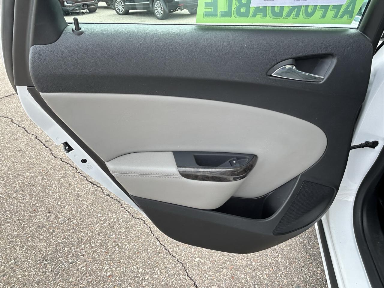 Buick Verano 4dr Sdn w/1SD 2015