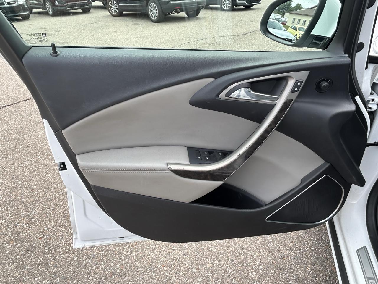 Buick Verano 4dr Sdn w/1SD 2015