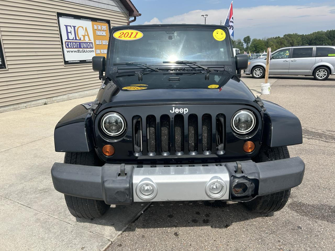 Jeep Wrangler Unlimited 4WD 4dr Sahara 2011