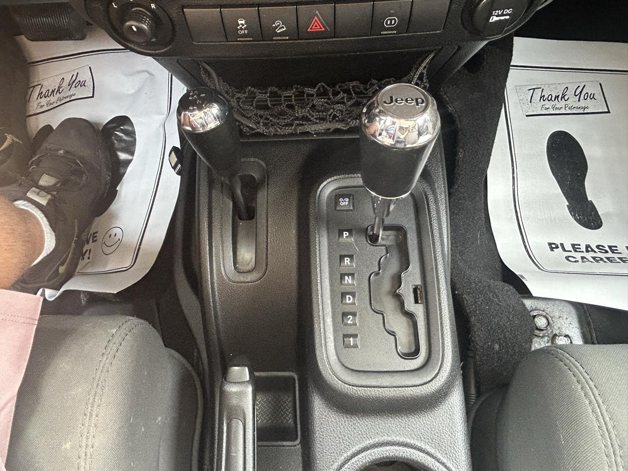 Jeep Wrangler Unlimited 4WD 4dr Sahara 2011