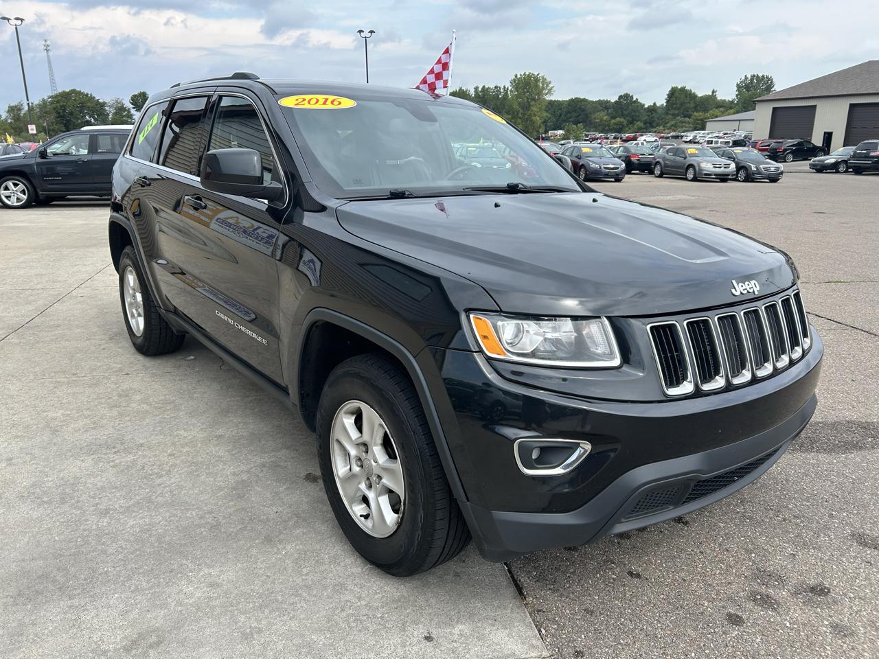 Jeep Grand Cherokee 4WD 4dr Laredo 2016