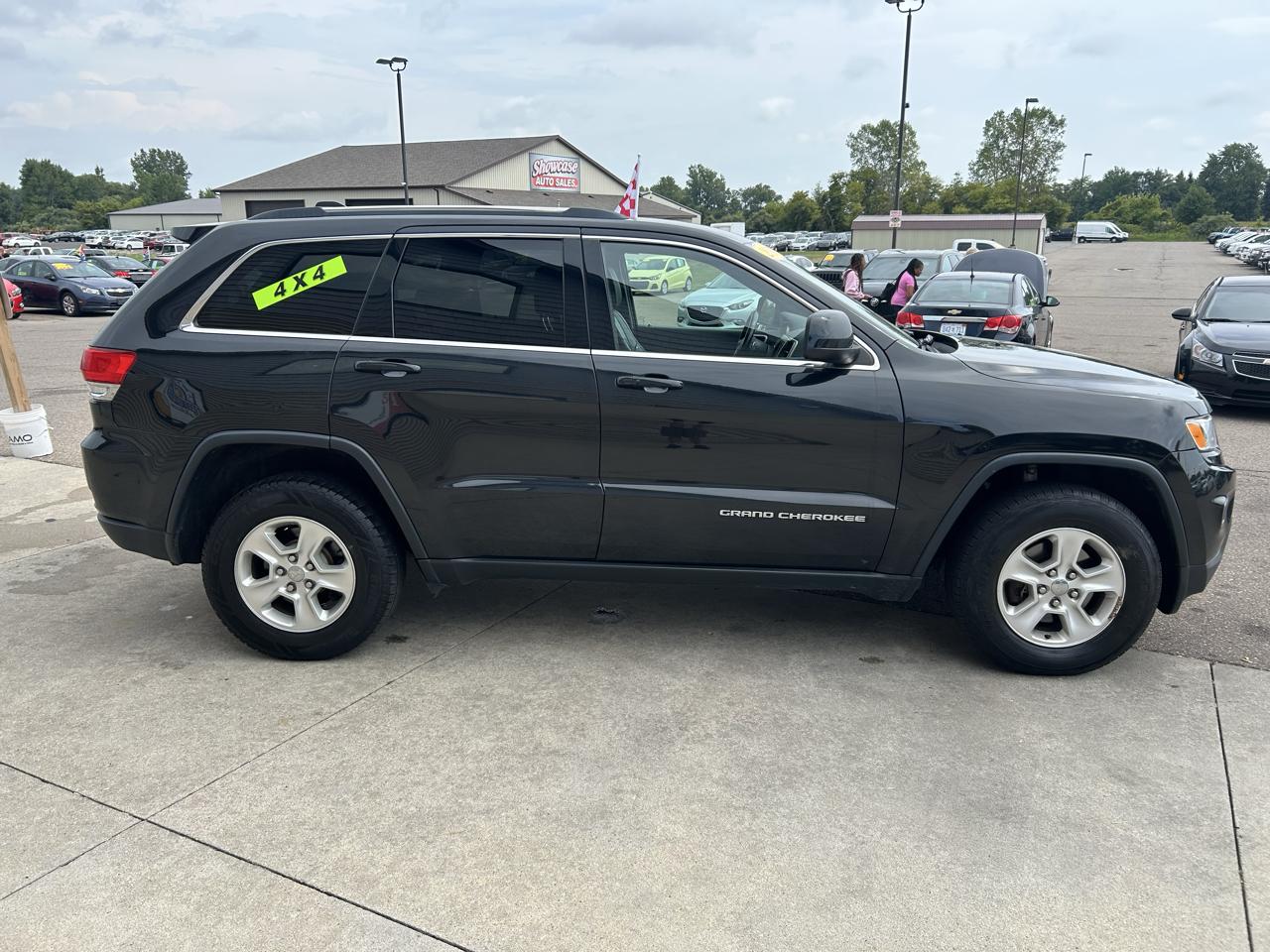 Jeep Grand Cherokee 4WD 4dr Laredo 2016