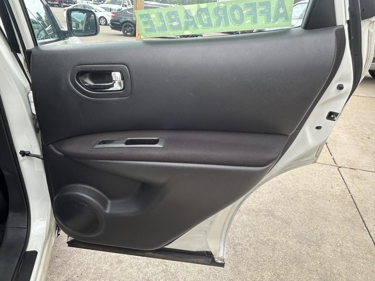 Nissan Rogue AWD 4dr S 2013
