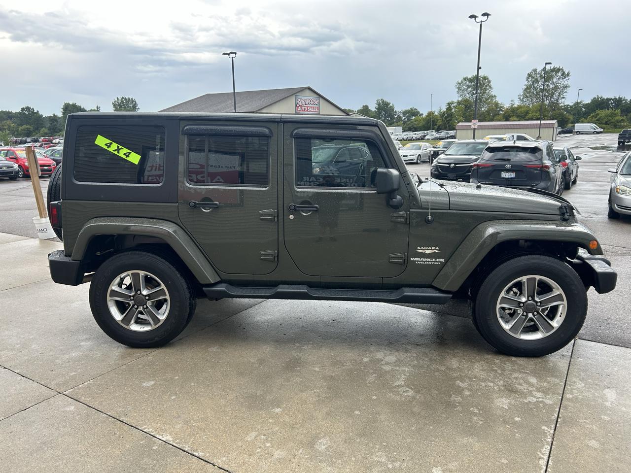 Jeep Wrangler Unlimited 4WD 4dr Sahara 2015