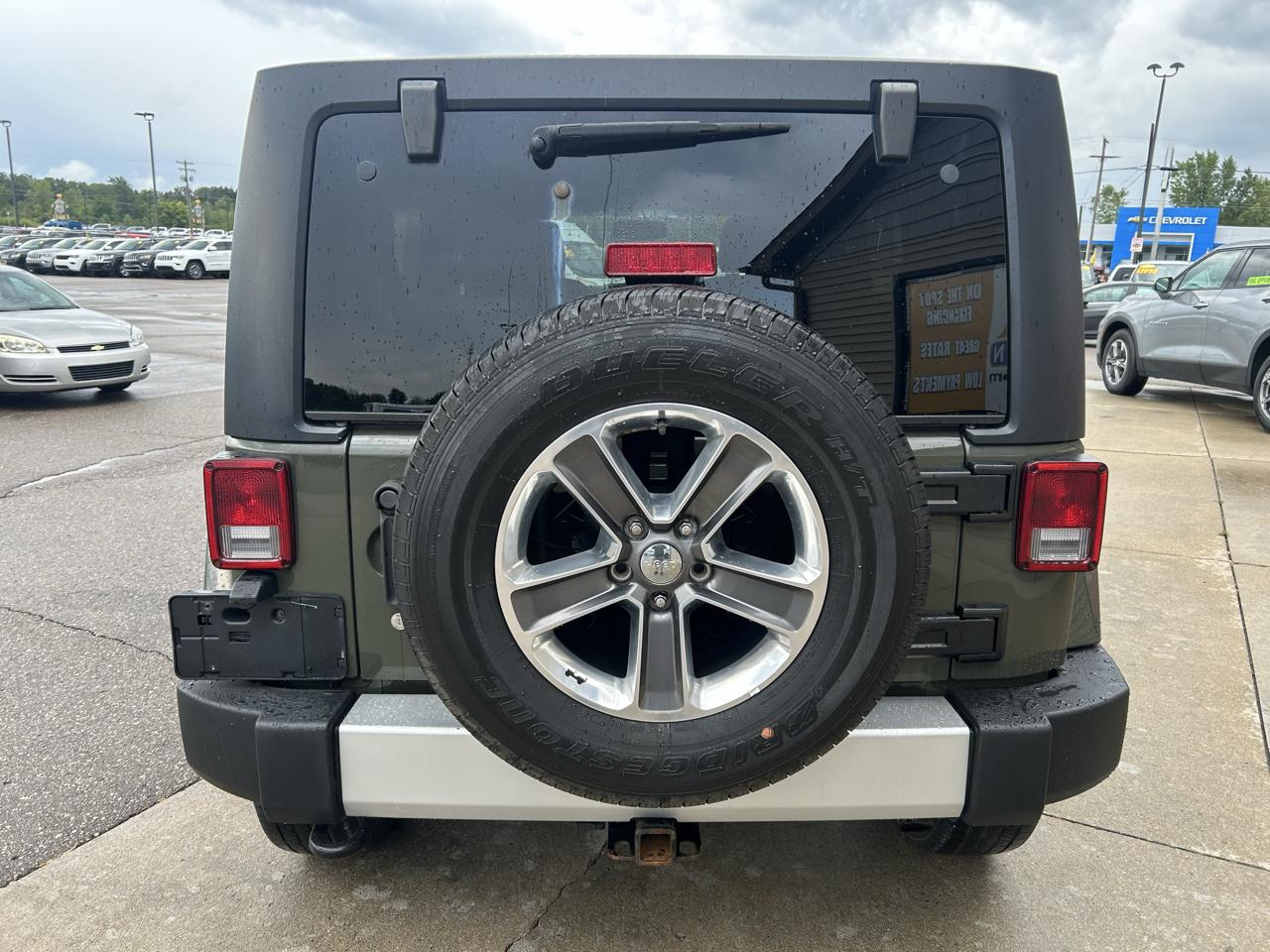 Jeep Wrangler Unlimited 4WD 4dr Sahara 2015