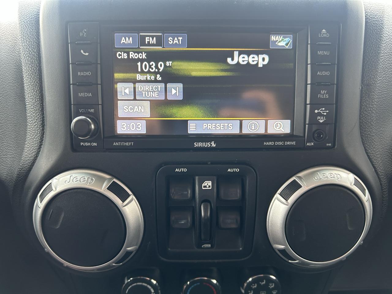 Jeep Wrangler Unlimited 4WD 4dr Sahara 2015