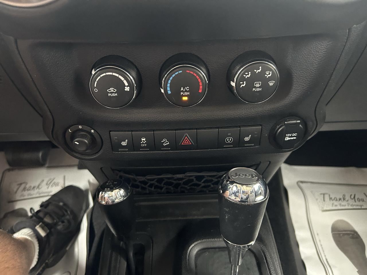 Jeep Wrangler Unlimited 4WD 4dr Sahara 2015