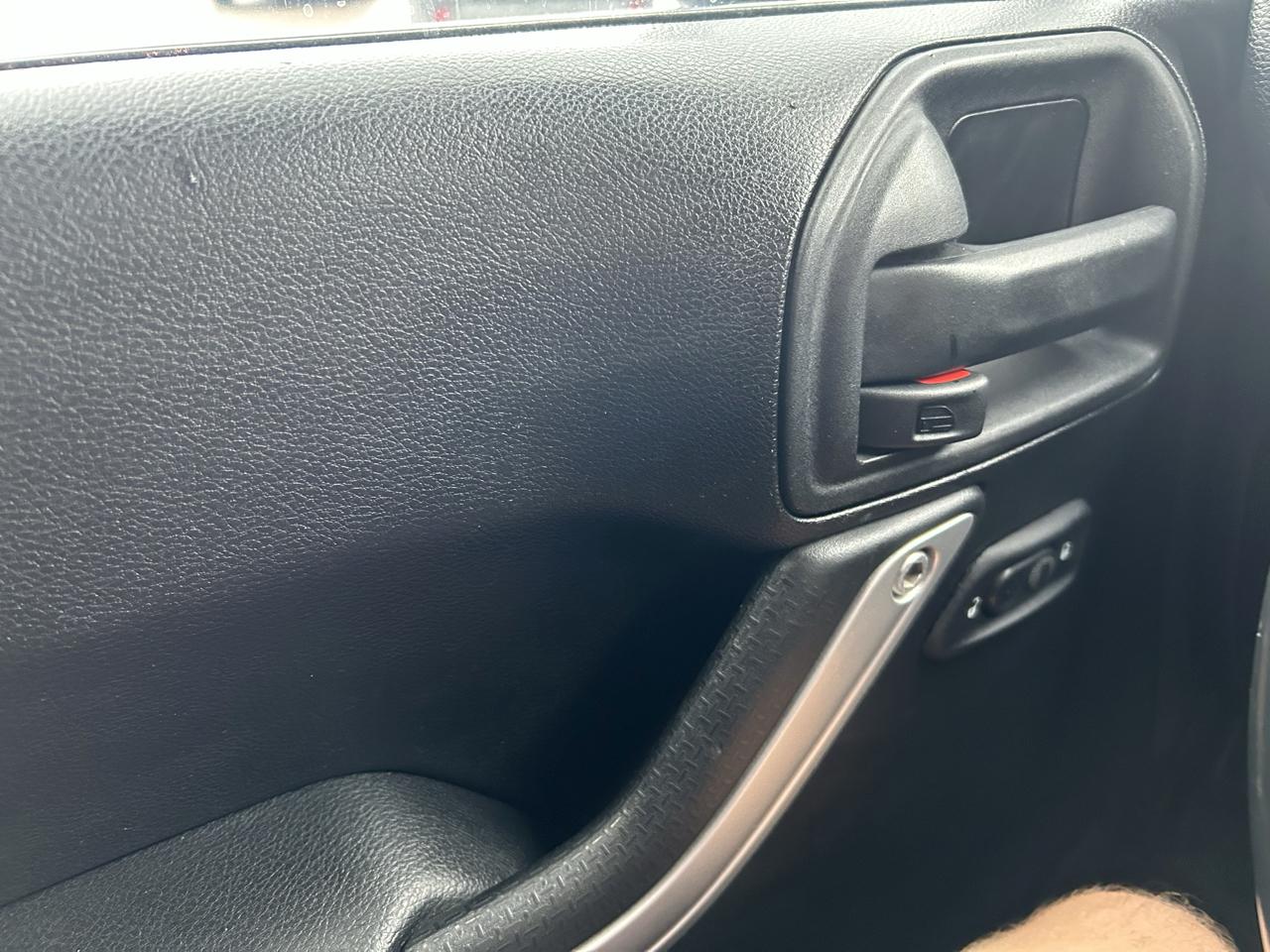 Jeep Wrangler Unlimited 4WD 4dr Sahara 2015