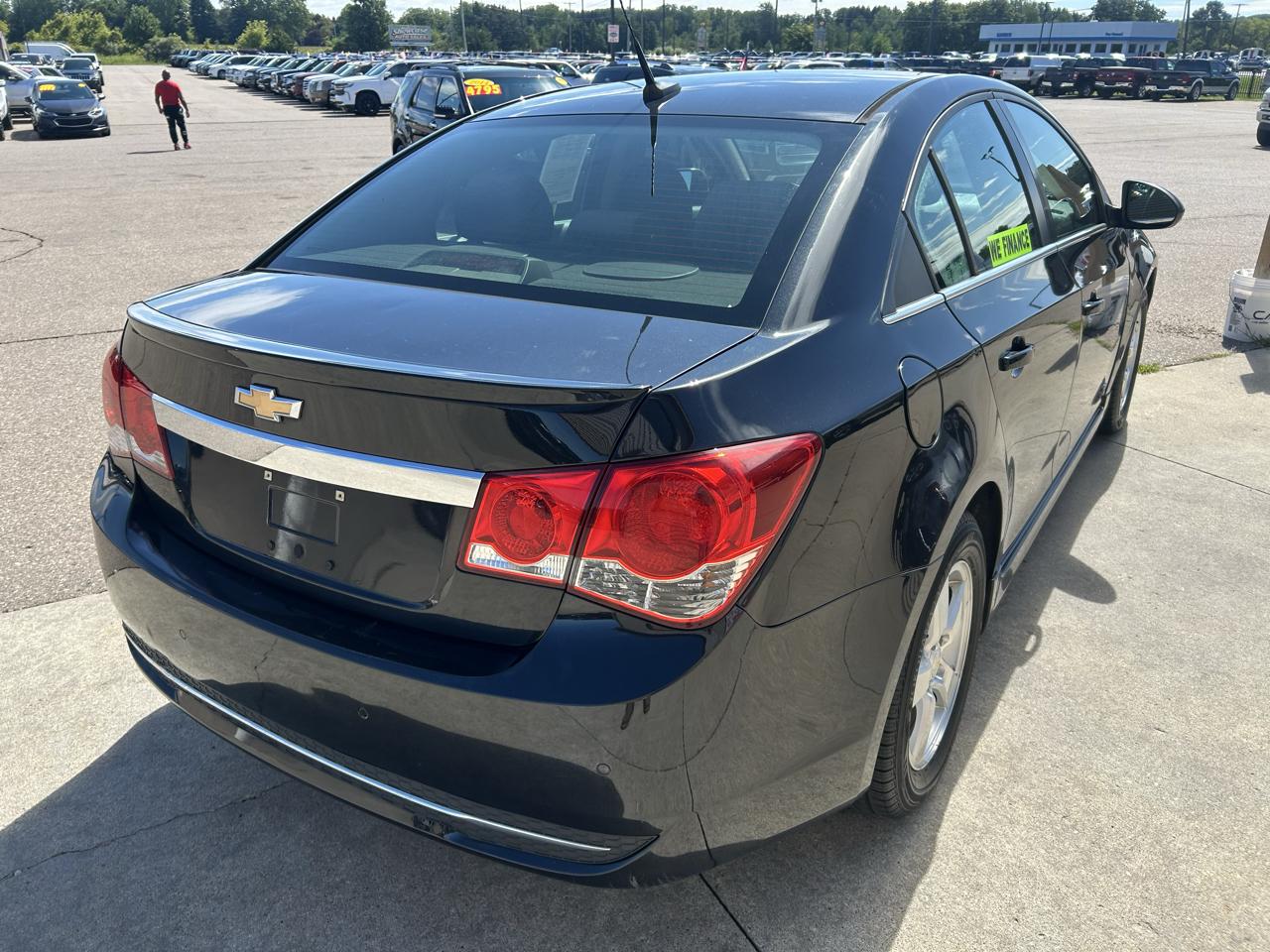 Chevrolet Cruze 4dr Sdn LT w/1LT 2011