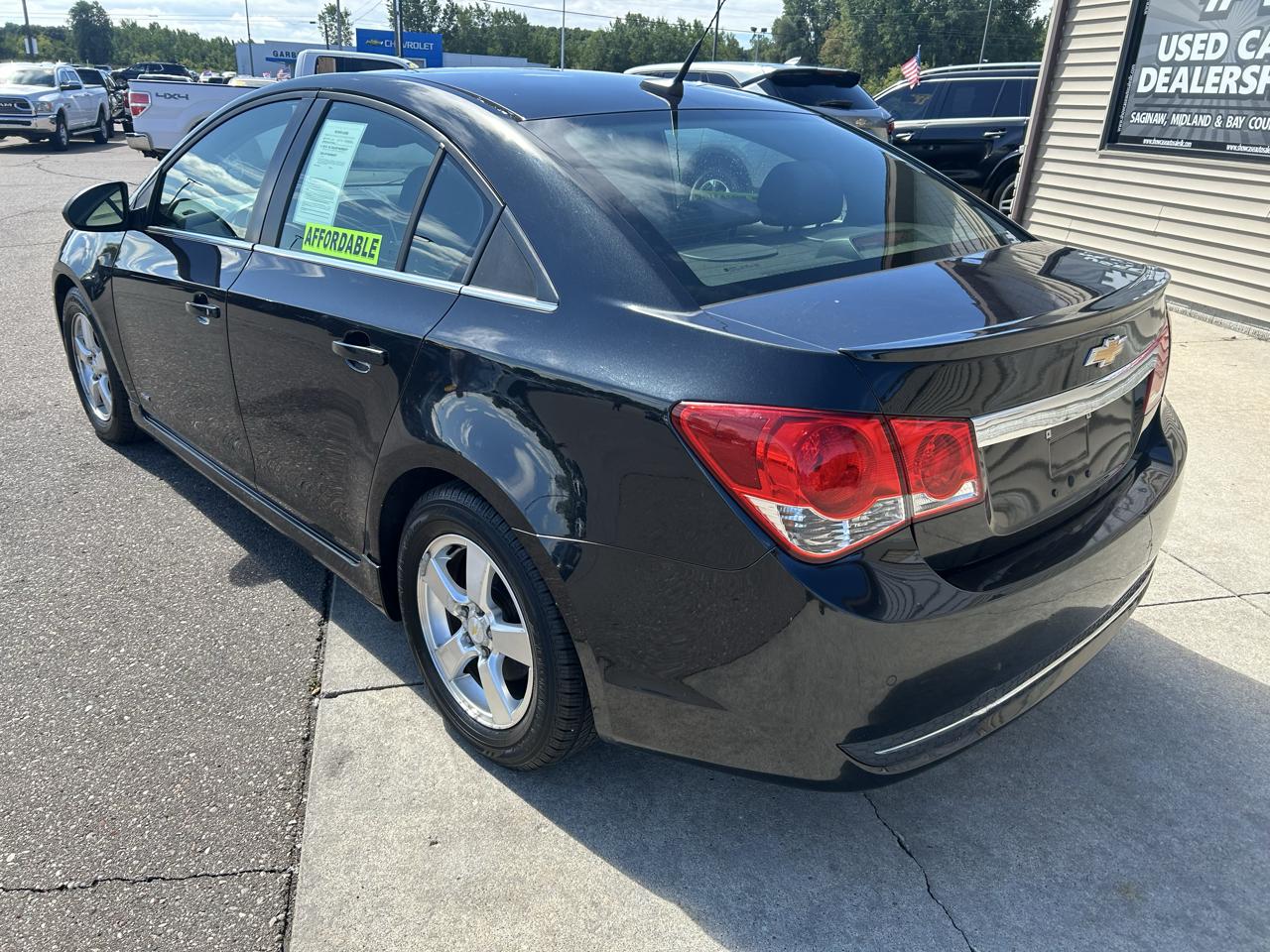 Chevrolet Cruze 4dr Sdn LT w/1LT 2011