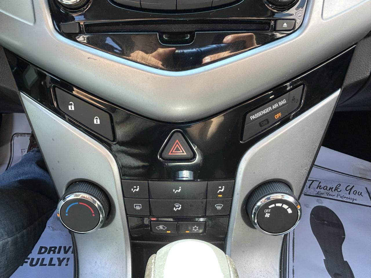 Chevrolet Cruze 4dr Sdn LT w/1LT 2011