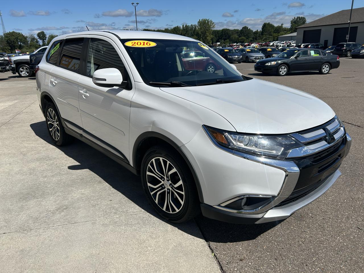 Mitsubishi Outlander AWC 4dr SEL 2016