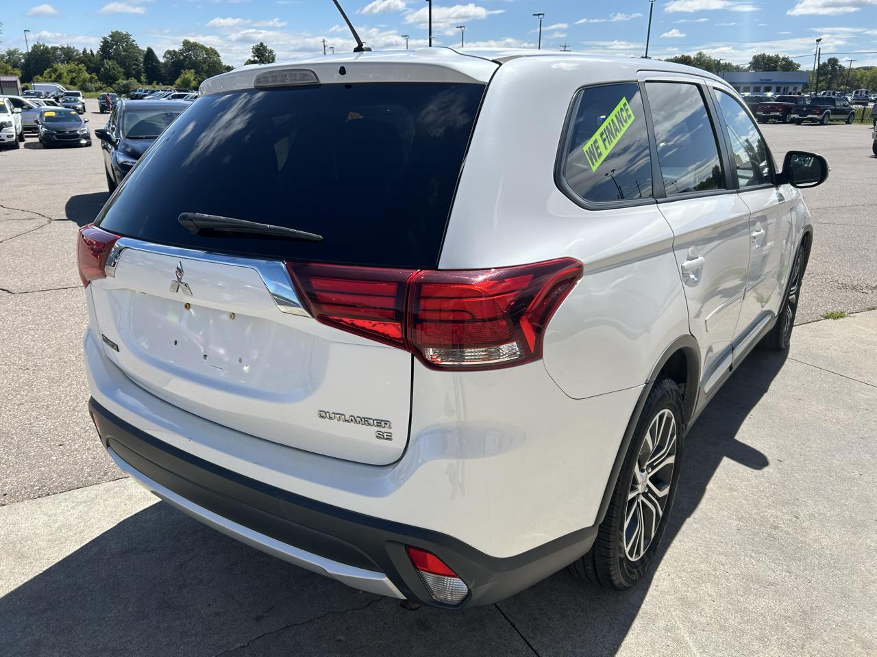 Mitsubishi Outlander AWC 4dr SEL 2016
