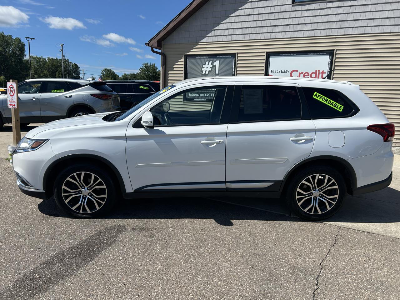 Mitsubishi Outlander AWC 4dr SEL 2016