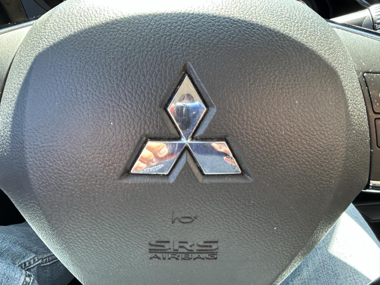 Mitsubishi Outlander AWC 4dr SEL 2016