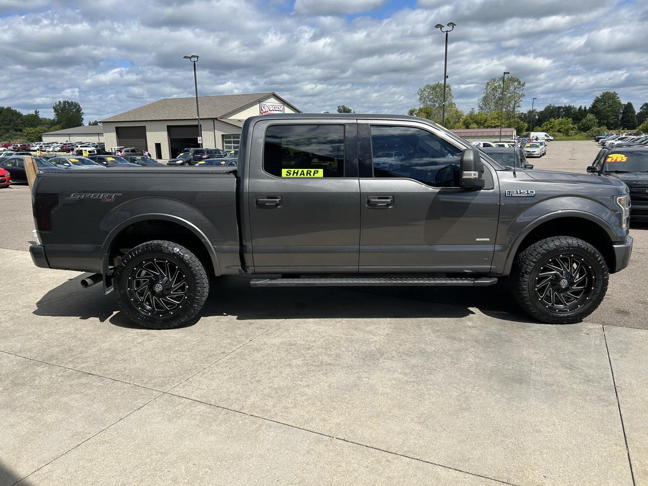 Ford F-150 4WD SuperCrew 145" XLT 2015