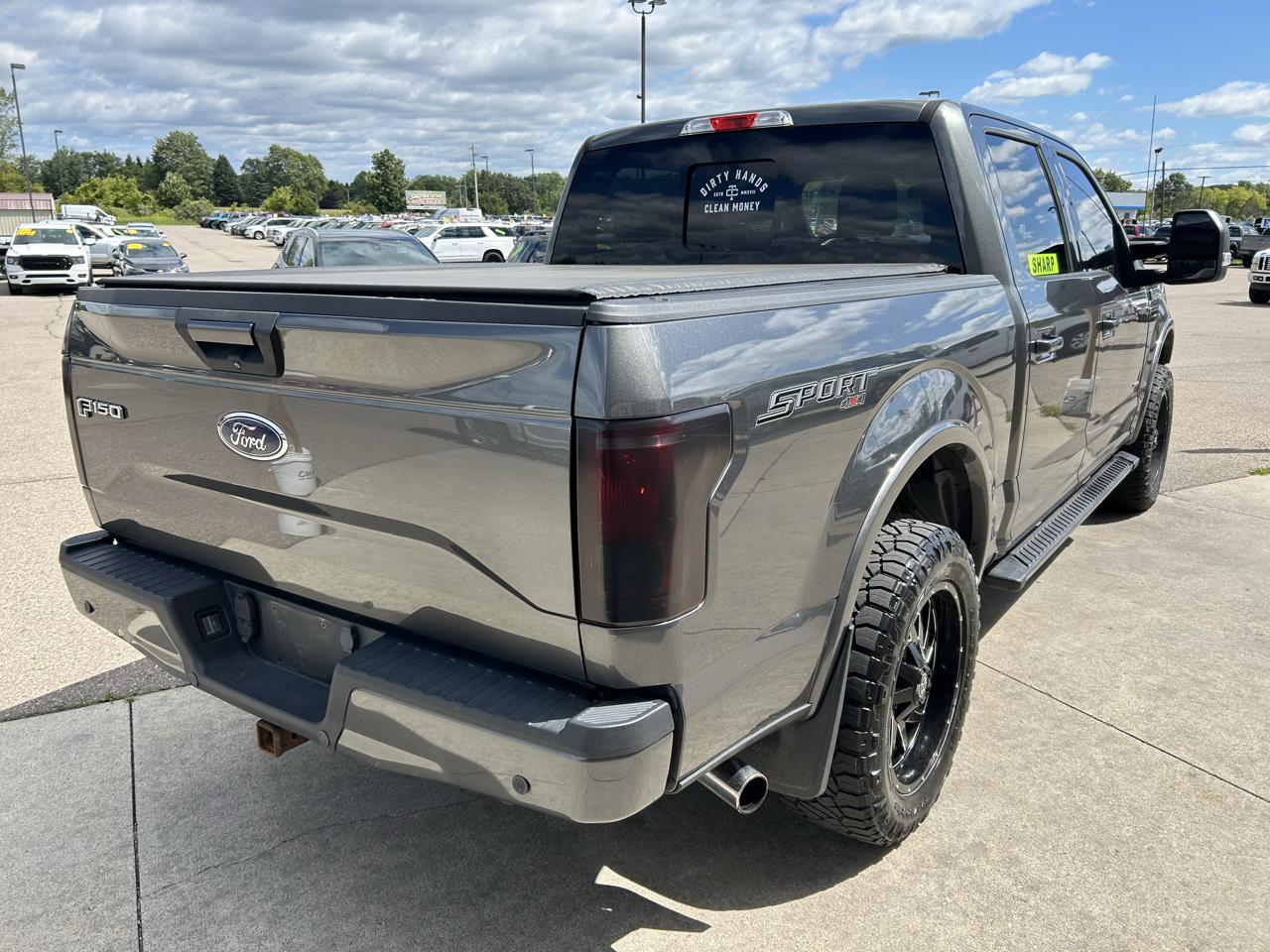 Ford F-150 4WD SuperCrew 145" XLT 2015