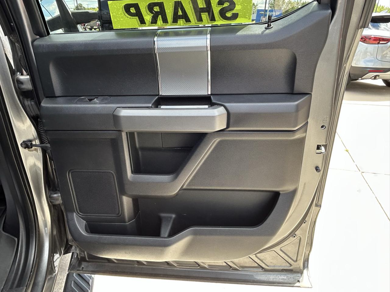 Ford F-150 4WD SuperCrew 145" XLT 2015