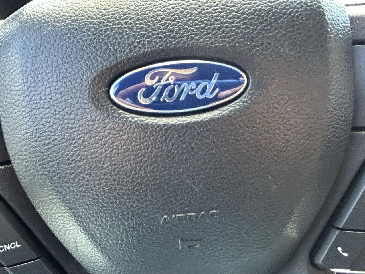 Ford F-150 4WD SuperCrew 145" XLT 2015
