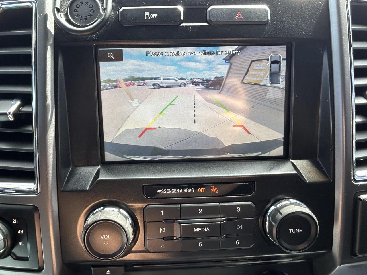 Ford F-150 4WD SuperCrew 145" XLT 2015