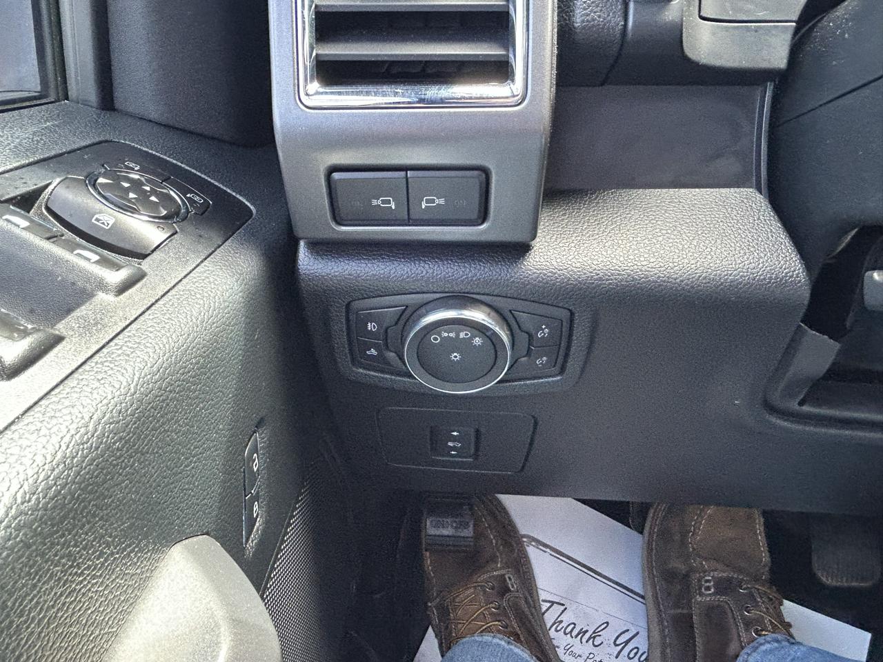 Ford F-150 4WD SuperCrew 145" XLT 2015