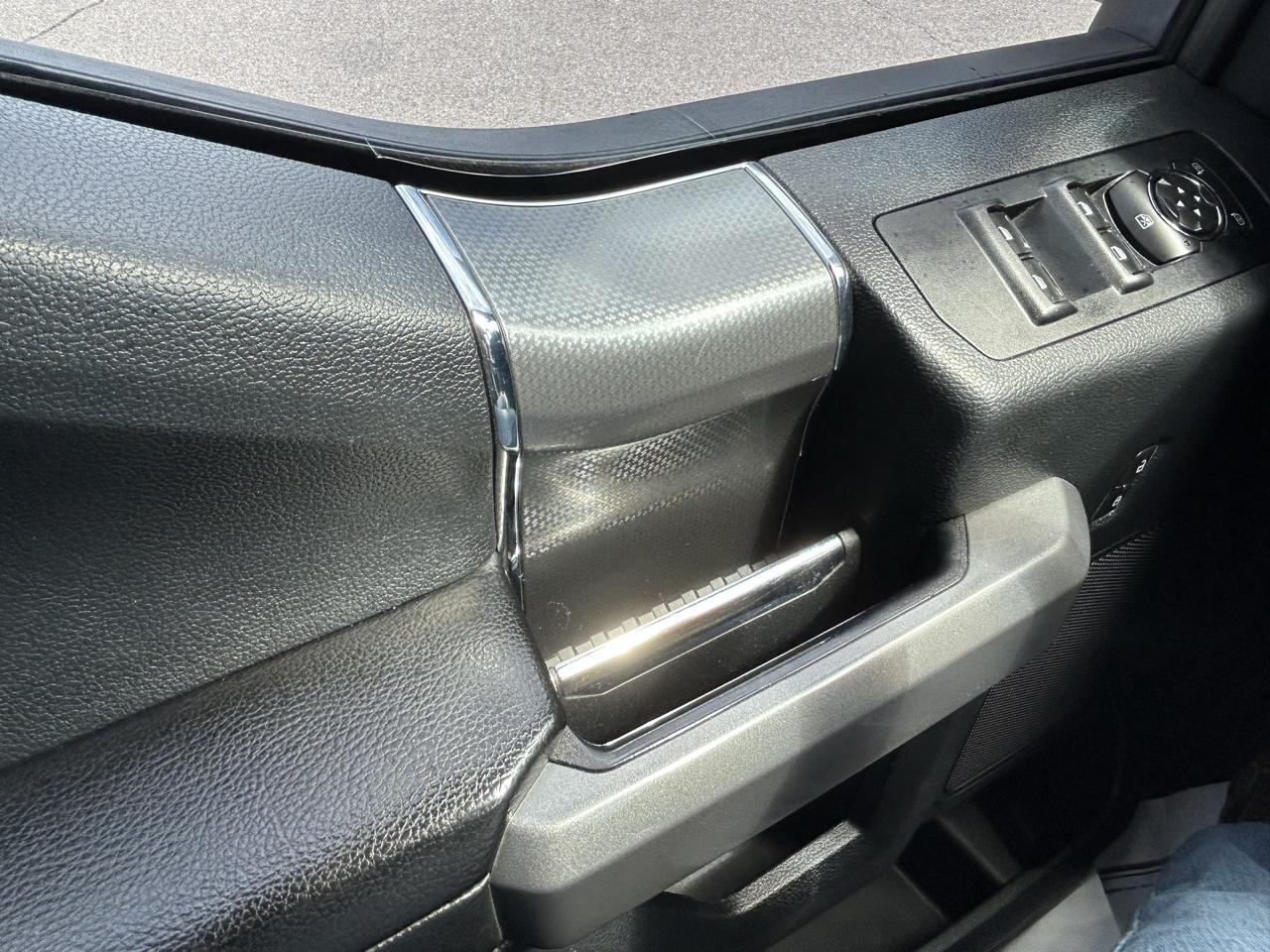 Ford F-150 4WD SuperCrew 145" XLT 2015